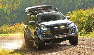 Isuzu D-Max Arctic Trucks AT35 - front action